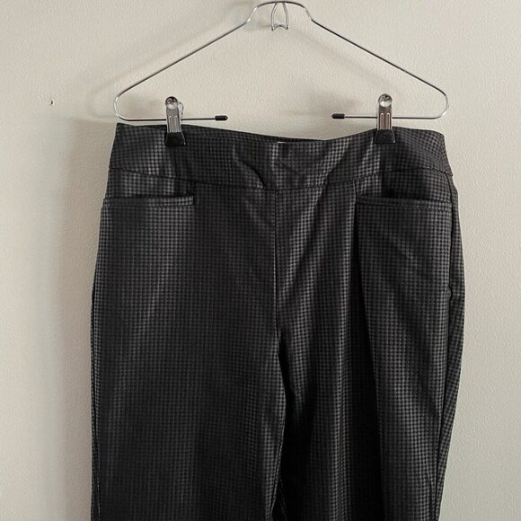 Chicos Women 0.5R/6R So Slimming Brigitte Foiled Houndstooth Slim Ankle Pants - Picture 6 of 11